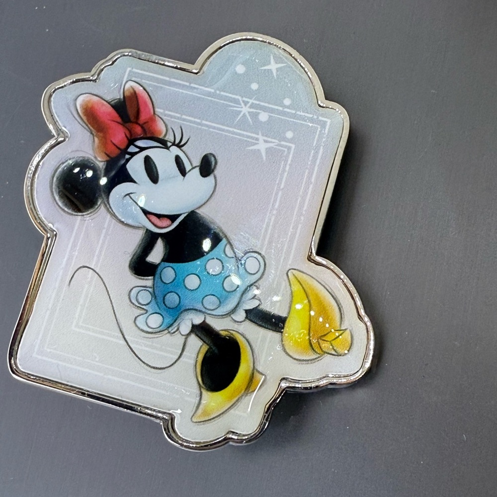 NWOT Disney Minnie Mouse Collectable Pin - Red, Blue, Yellow, Black, White